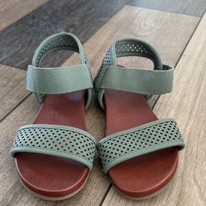 Mia Green Sandals for Women size 6.5